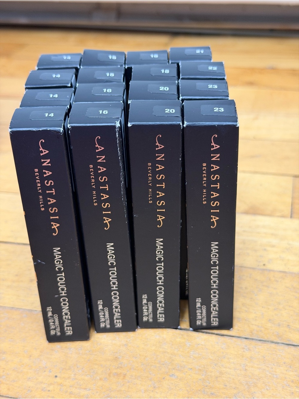 Anastasia Beverly Hills Magic Touch Concealer - 16 pieces